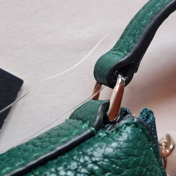 Kate Spade Convertible Wristlet NWT - Picture 6 of 9